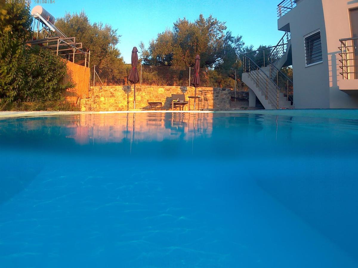 Evilenia Luxury Apartments Kalamata Zewnętrze zdjęcie