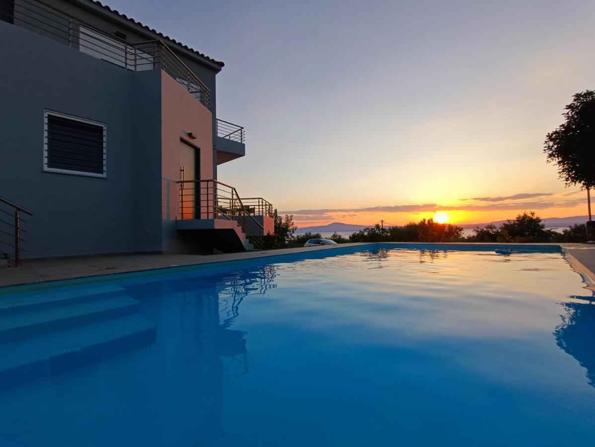 Evilenia Luxury Apartments Kalamata Zewnętrze zdjęcie